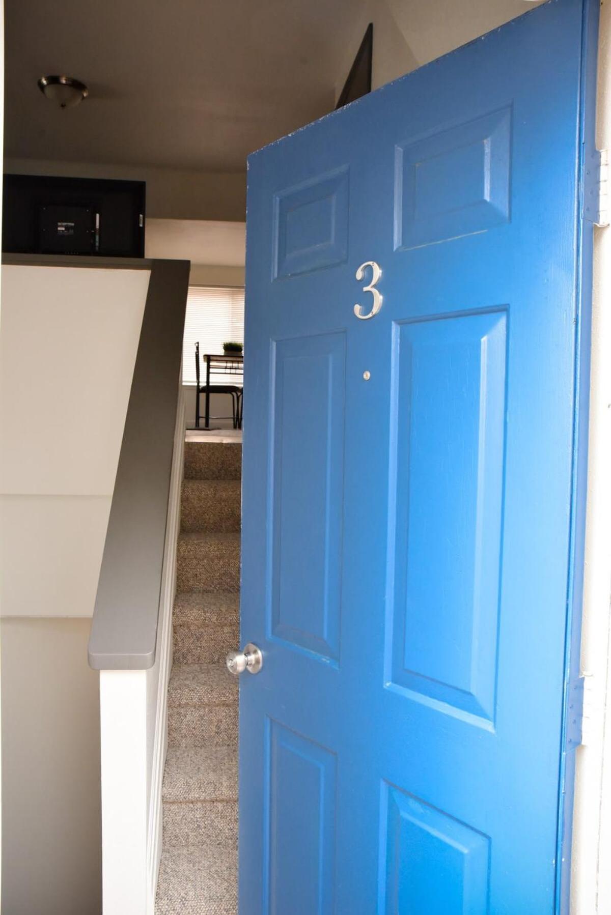 Unwind In A Bright Comfortable Apartment For 3 Питсбърг Екстериор снимка